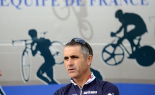 Laurent Jalabert, sélectionneur de l'équipe de France de cyclisme, victime d'un accident de la circulation alors qu'il était à vélo lundi près de chez lui à Montauban, souffre de fractures, ont indiqué les secours et la police.