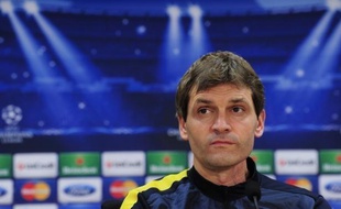 L'entraîneur du FC Barcelone Tito Vilanova, opéré jeudi après une rechute de son cancer, a quitté l'hôpital samedi après-midi, a indiqué le club catalan dans un communiqué.