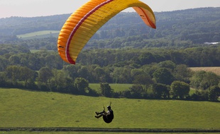 Illustration de parapente.