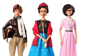 La Barbie de Frida Kahlo (au centre) fait partie d'une série baptisée « Inspiring Women » (femmes inspirantes).