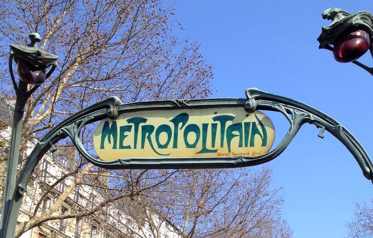 Paris : Pourquoi le métro est-il régulièrement bondé sur certaines lignes ?