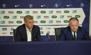 Bruno Genesio et Jean-Michel Aulas, ici dans l'auditorium du Parc OL mardi après la rencontre entre Lyon et Rennes.