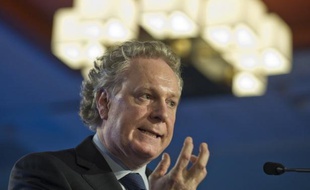 Le Premier ministre libéral québécois Jean Charest doit demander mercredi la dissolution du parlement provincial et la tenue d'élections législatives anticipées, a annoncé son cabinet dans un communiqué.