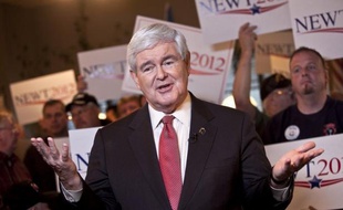 Le candidat à l'investiture républicaine pour la Maison Blanche Newt Gingrich remporterait la primaire de Caroline du Sud par 40% contre 26% à Mitt Romney, longtemps grand favori, selon un sondage publié samedi au moment où les électeurs de cet Etat se rendaient aux urnes.