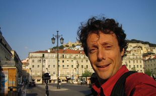 «J'irai mourir dans les Carpates» de et avec Antoine de Maximy