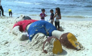 Gaza: une statue de sable en hommage à Aylan Kurdi