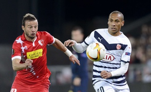 Le Girondin Jussiê lors du match nul de Bordeaux à Sion, le 5 novembre 2015. AFP PHOTO / FABRICE COFFRINI