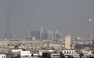 Illustration de la pollution à Paris jeudi 13 mars 2014