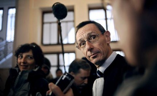 L'avocat des parents Villemin a indiqué mardi craindre que l'affaire Grégory ne "garde ses mystères", malgré une ultime expertise encore en cours, celle de l'enregistrement des voix du corbeau, au lendemain de l'annonce des résultats négatifs des dernières analyses ADN.