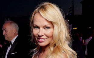 Pamela Anderson à Cannes le 23 mai 2017.