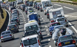 Bouchons pour le départ en vacances, le 27 juillet 2013 près de Lyon