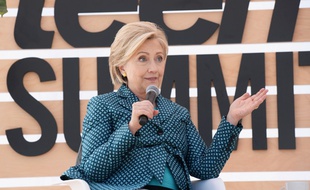 Hillary Clinton, le 2 décembre 2017 à Los Angeles.
