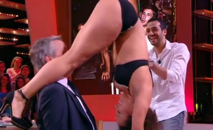 Le CSA a rappelé Canal+ à l'ordre pour une séquence de strip-tease dans le Grand Journal