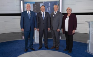Philippe Couillard, Premier ministre libéral sortant, François Legault, chef de la Coalition avenir Quebec, Jean-François Lisée, chef du Parti Québécois, Manon Massé, co-porte parole de Québec solidaire.