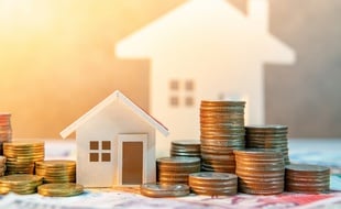 Si la plupart des crédits immobiliers sont souscrits à taux fixe, certaines offres font miroiter les avantages d'un taux variable.