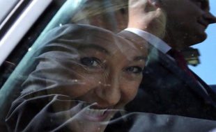 La présidente du Front national Marine Le Pen à Villeneuve-sur-Lot, le 4 mai 2013.