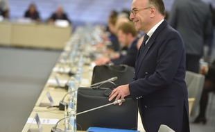 Bernard Cazeneuve ministre de l'Intérieur au rendez-vous des ministres européens ce jeudi 29 janvier à Riga.