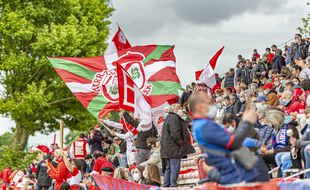 L'avenir du BO pourrait s'écrire loin du stade Aguiléra, au détriment de ses supporters.