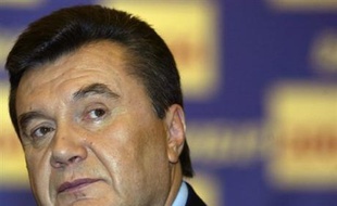 Le président du Parlement ukrainien, Arseni Iatseniouk, a annoncé mardi que la coalition pro-occidentale au pouvoir avait éclaté, plongeant l'Ukraine dans une nouvelle tourmente politique, qui devrait entraîner la démission du Premier ministre, Ioulia Timochenko.