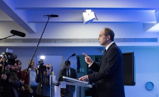 Jean-François Copé, le président de l'UMP, lors d'une «déclaration solennelle», le 3 mars 2014 au siège du parti, à Paris.
