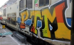 Les wagons graffés de la SNCF.