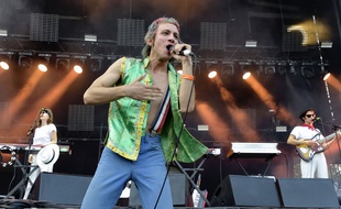 Le groupe La Femme au festival Rock en Seine, le 27 août 2016