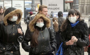 Les Ukrainiens vivent dans la peur du virus de la grippe A (H1N1).