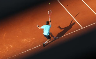 Le joueur français Nicolas Mahut, lors de son match à Roland-Garros, le 27 mai 2012.