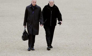 Maurice Agnelet (d) avec son avocat François Saint-Pierre le 2 avril 2014, au tribunal de Rennes