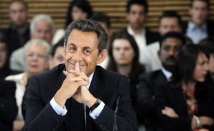 Le président de la République Nicolas Sarkozy lors d'une table ronde sur les exportations industrielles françaises, à Cosne-Cours-sur-Loire, le 7 juin 2011.