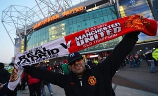 Ryan Giggs a été titularisé avec Manchester United, en 8e de finale retour de la Ligue des champions contre le Real Madrid, pour ce qui est son 1000e match (club et sélection confondus) selon la feuille de match diffusée sur le site internet officiel de l'UEFA mardi.