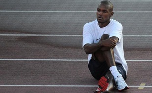 L'évolution de l'état de santé d'Eric Abidal "suit son cours", a déclaré vendredi l'entraîneur du FC Barcelone, Pep Guardiola, trois jours après la greffe du foie subie par le joueur.