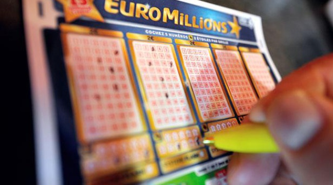 Que Faire Avec 220 Millions D'euros Euro Millions: Que peut-on s’acheter (de fou) avec 180 millions d’euros?