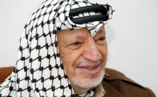 Une information judiciaire pour assassinat concernant le décès de Yasser Arafat en 2004 a été ouverte mardi par le parquet de Nanterre, a-t-on appris de sources proches du dossier.