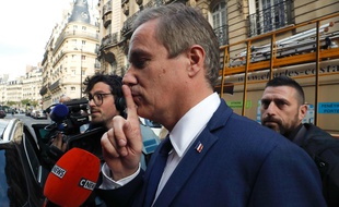 Nicolas Dupont-Aignan après sa rencontre avec Marine Le Pen, le 28 avril 2017.
