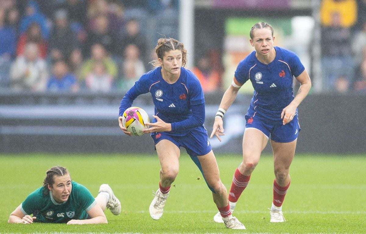EN DIRECT France - Angleterre : Un exploit pour les Bleues en demi-finale de Coupe du monde de rugby ?... Suivez le match avec nous...