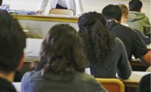 48 postes supprimés sur l'Académie.