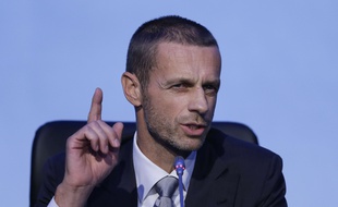 Aleksander Ceferin lors de son élection à la tête de l'UEFA, le 14 septembre 2016 à Athènes.