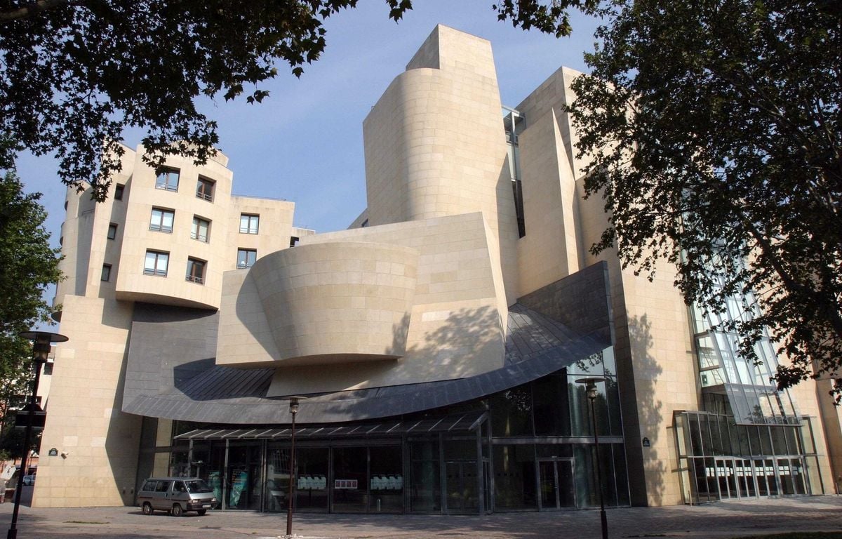 « J'ai été totalement bouffé »... Des spectateurs dévorés par des punaises de lit à la Cinémathèque de Paris