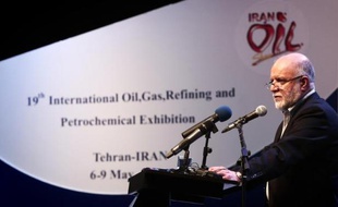Le ministre iranien du Pétrole, Bijan Namdar Zanganeh, au salon du pétrole, du gaz, de la raffinerie et de la pétrochimie de Téhéran, le 6 mai 2014