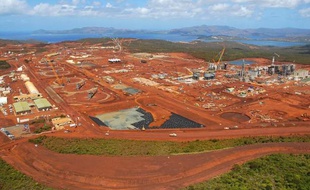 Une image de mars 2007, en Nouvelle-Calédonie, la construction du site de l'usine de Goro Nickel qui a commencé sa production en 2009