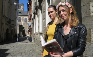 Ayla Saura (à gauche) et Solveig Touzé espèrent ouvrir leur librairie sur le mail début novembre.