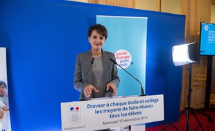 Najat Vallaud-Belkacem, le 17 décembre 2014, présente la nouvelle carte de l'éducation prioritaire.