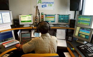Les radios d'autoroutes sont devenues incontournables pour les automobilistes, tout spécialement lors des grands départs en vacances