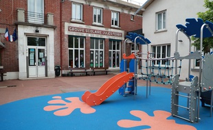 Illustration d'une école fermée.