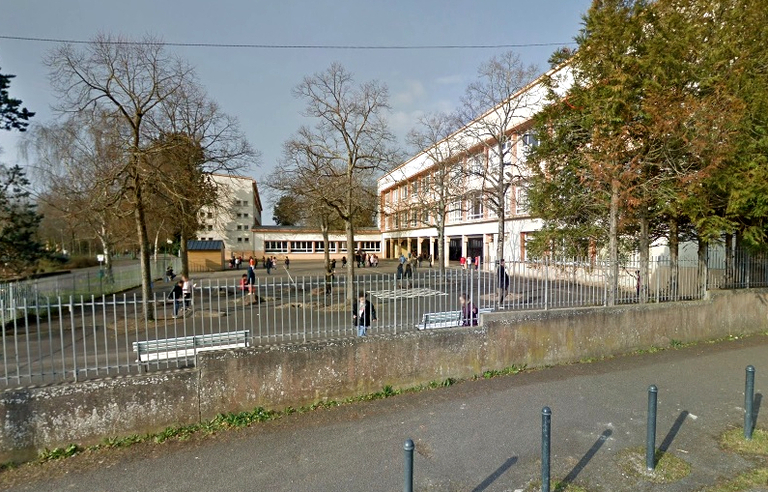 Coronavirus A Nantes Deux Ecoles Fermees Apres Des Cas Positifs Au Variant Sud Africain