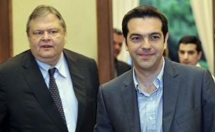 Le compte à rebours a commencé samedi pour une Grèce très divisée sur l'austérité, si elle veut éviter de nouvelles élections qui pourraient conduire à une sortie du pays de la zone euro, voire à sa banqueroute, faute d'avoir su former un gouvernement de coalition