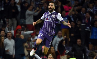 L'ailier du TFC Jimmy Durmaz après son but contre Guingamp en Ligue 1, le 17 septembre 2016 au Stadium de Toulouse.