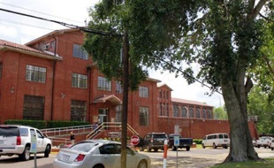 Le Texas a exécuté mercredi soir son 500e condamné à mort, une femme noire de 52 ans, depuis le rétablissement de la peine capitale en 1976 aux Etats-Unis, a-t-on appris auprès des autorités pénitentiaires.