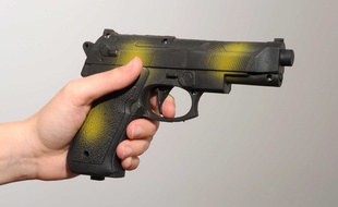 Les armes dérobées servaient à pratiquer l'airsoft. (illustration)